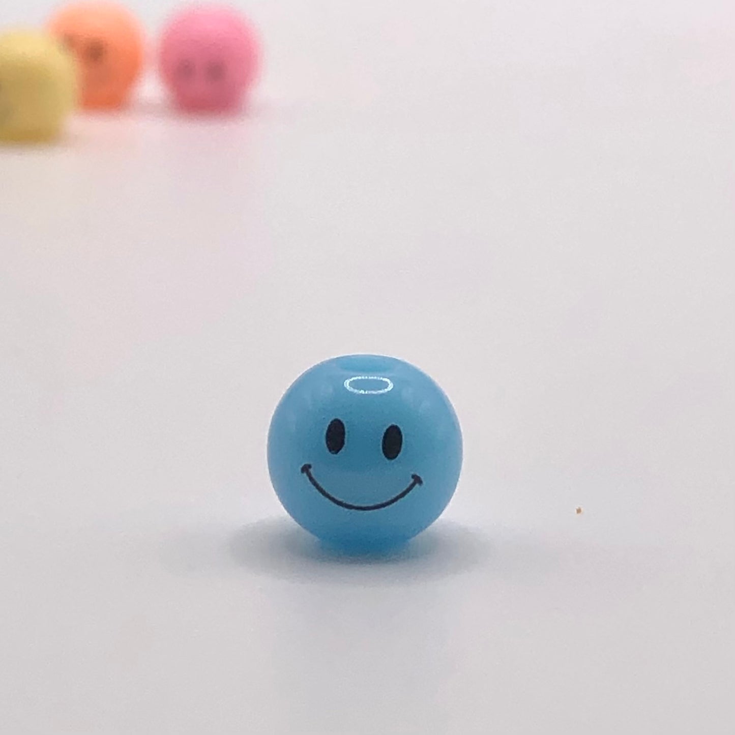 Perle Smiley multicolore - 8mm